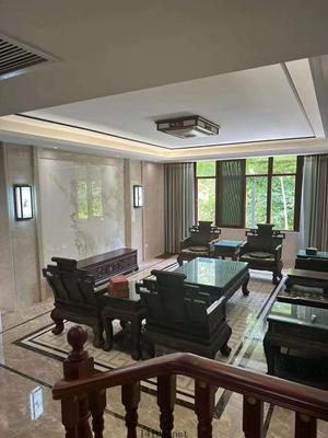 滨海大道169号阳光西海岸小区新装叠拼别墅560万